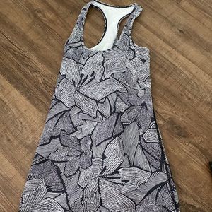 White and Black Lululemon top